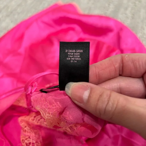 Victoria’s Secret Pink Satin Lace V-neck Chemise Open Back Fairy Women’s Sz L - Picture 7 of 8